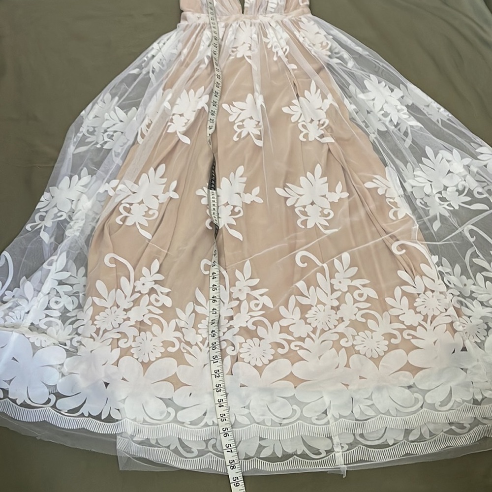 LilyFul Lace white Floral Overlay V-Neck Maxi sz MEDIUM womens Dress - Picture 15 of 16